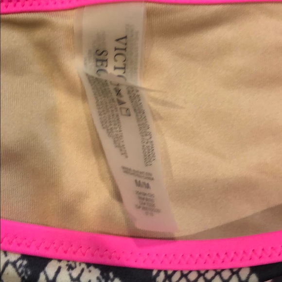 Victoria secret bikini - Picture 4 of 5